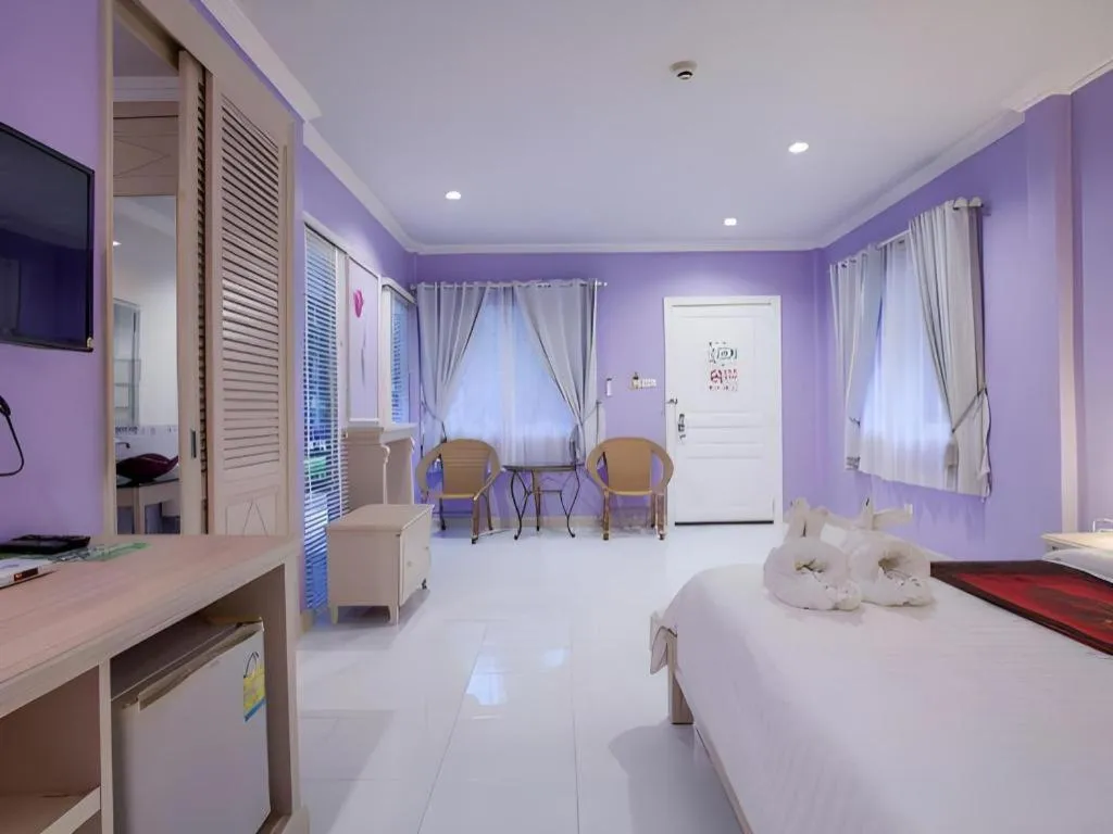 Bed in Amarin Resort