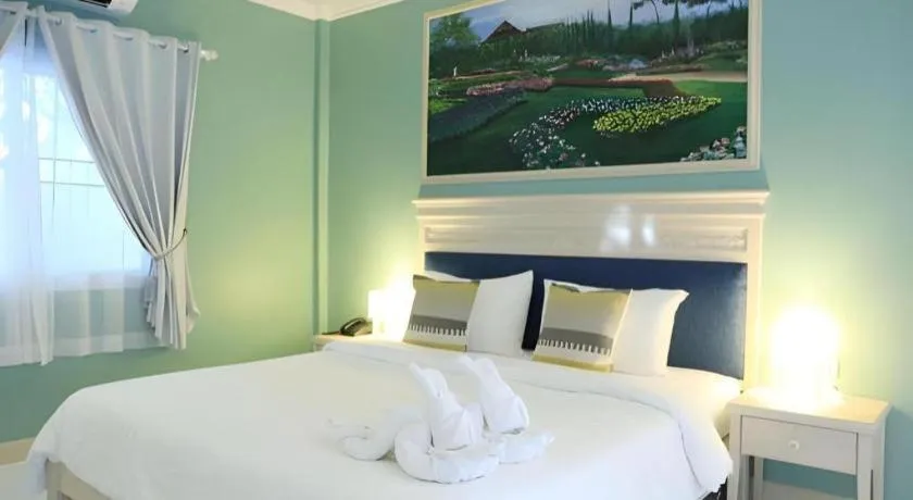 Bed in Amarin Resort