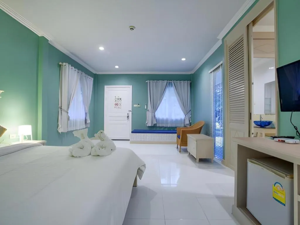 Bed in Amarin Resort