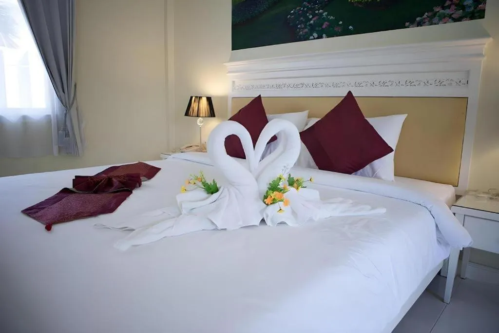 Bed in Amarin Resort