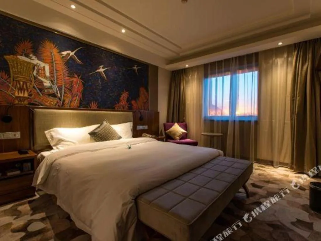 Bed in Grand Skylight Catic Hotel