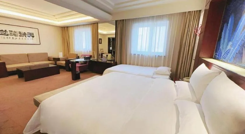 Bed in Grand Skylight Catic Hotel