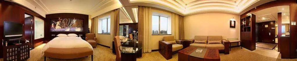 Bed in Grand Skylight Catic Hotel