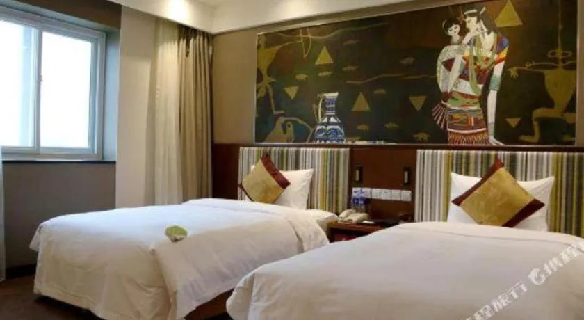 Bed in Grand Skylight Catic Hotel