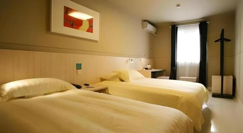 Bed in Jinjiang Inn Shaoxing Shengli West Road Luxun Hometown