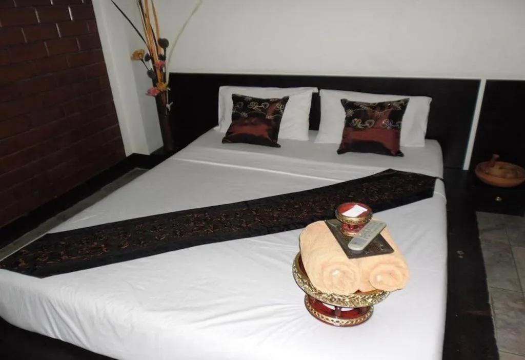 Bed in Baan Pim