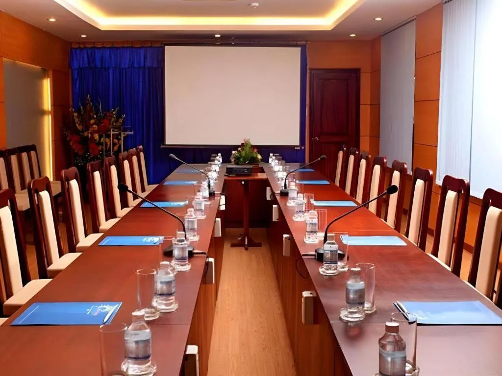 Nhat Thanh Hotel