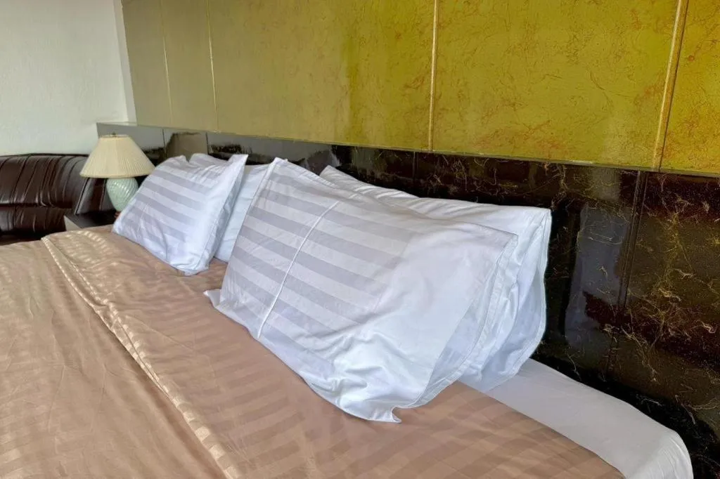 Bed in Pailyn Phitsanulok Hotel