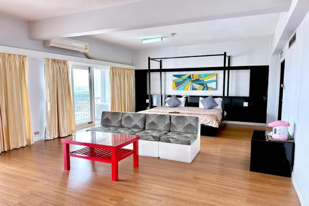 Bed in Pailyn Phitsanulok Hotel