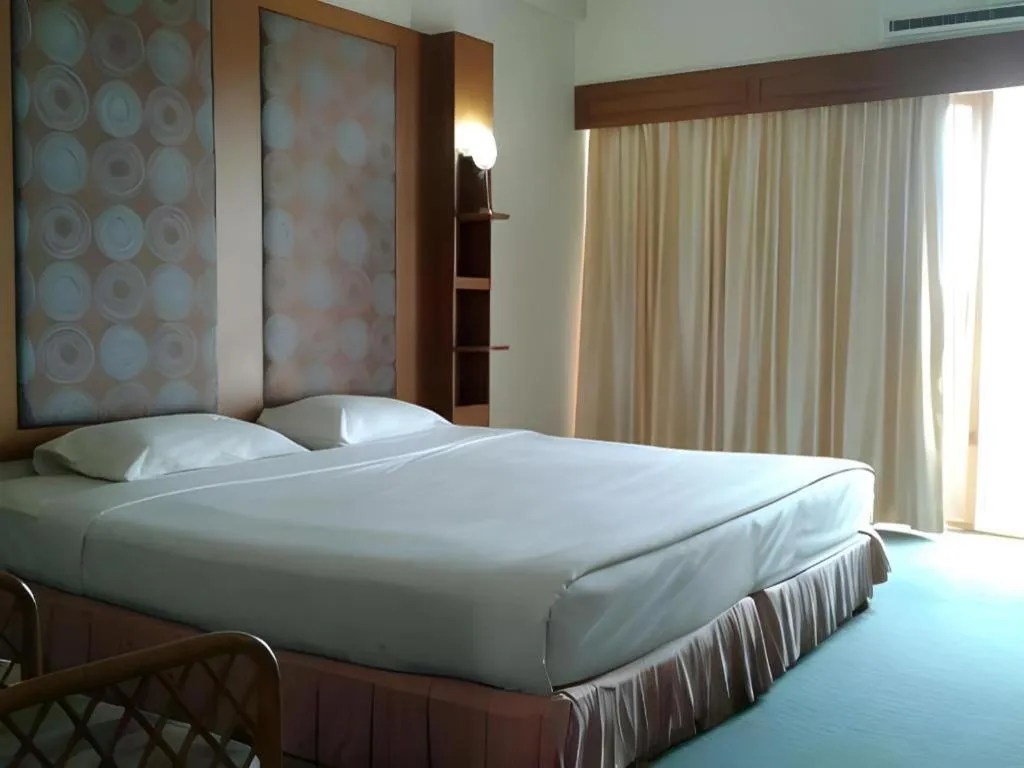 Bed in Pailyn Phitsanulok Hotel