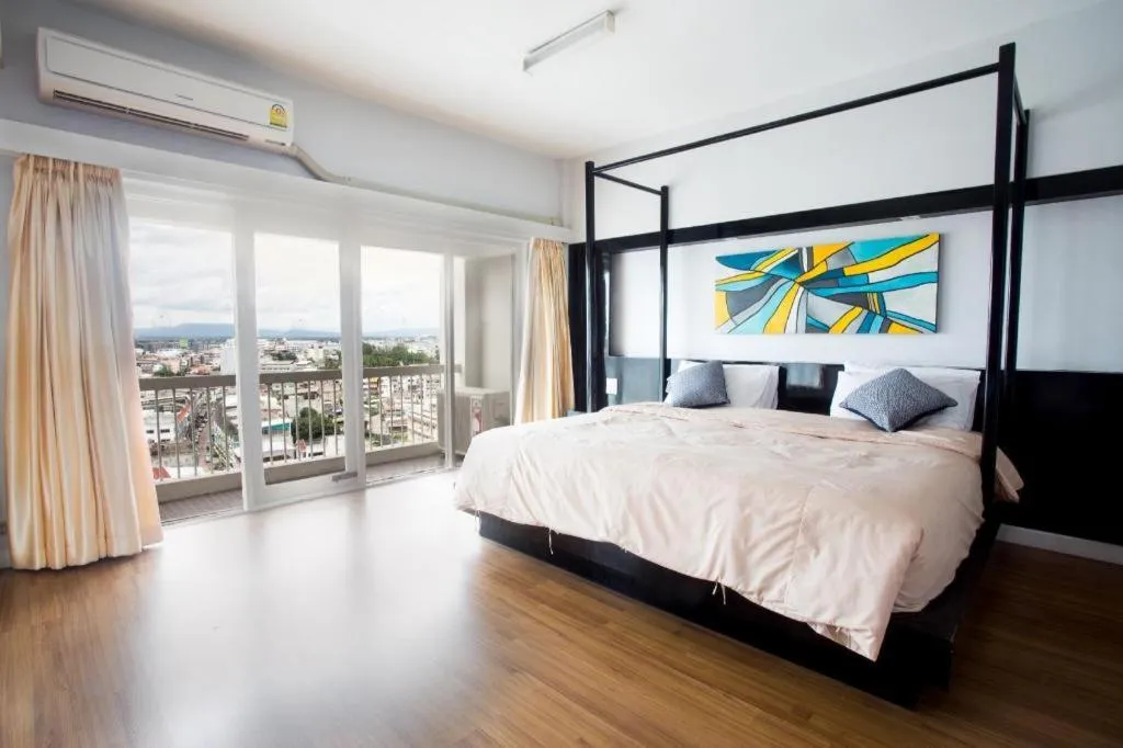 Bed in Pailyn Phitsanulok Hotel