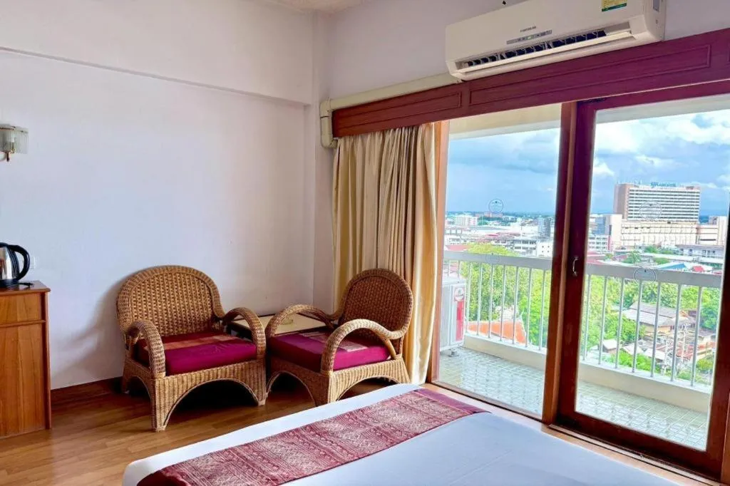 Bed in Pailyn Phitsanulok Hotel