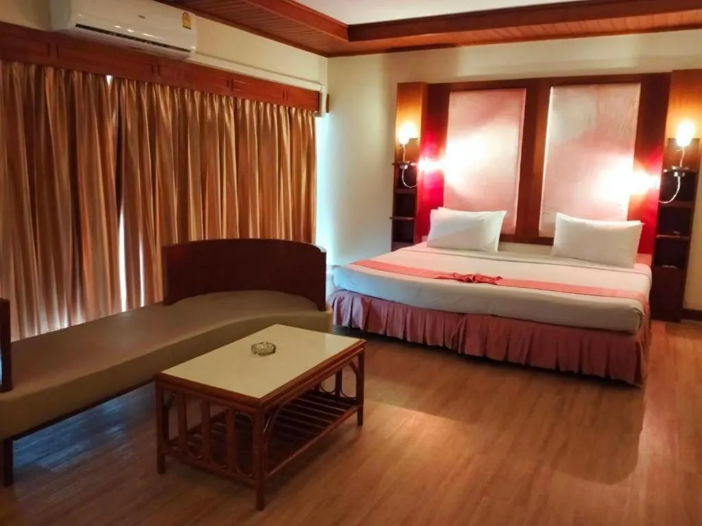 Bed in Pailyn Phitsanulok Hotel