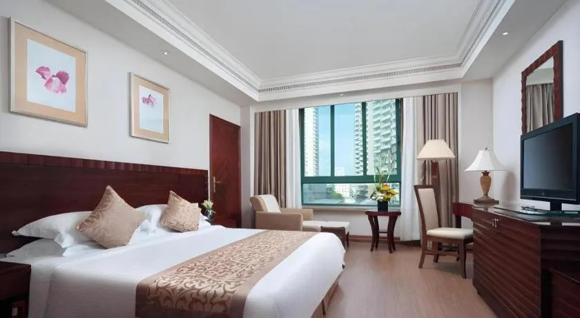 Bed in Sanya Baohong Hotel