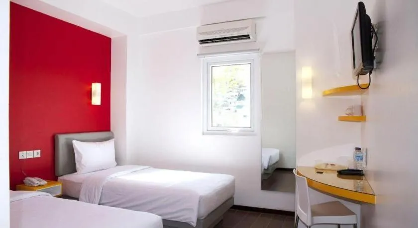 Bed in Amaris Hotel Ambon