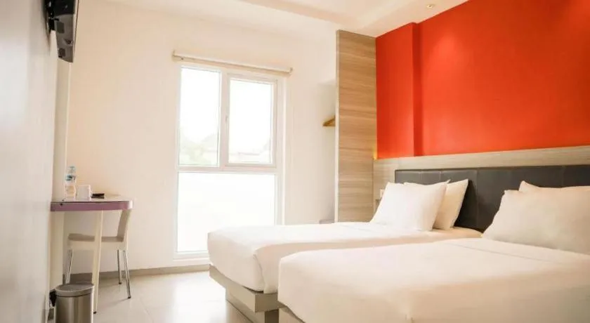 Bed in Amaris Hotel Ambon