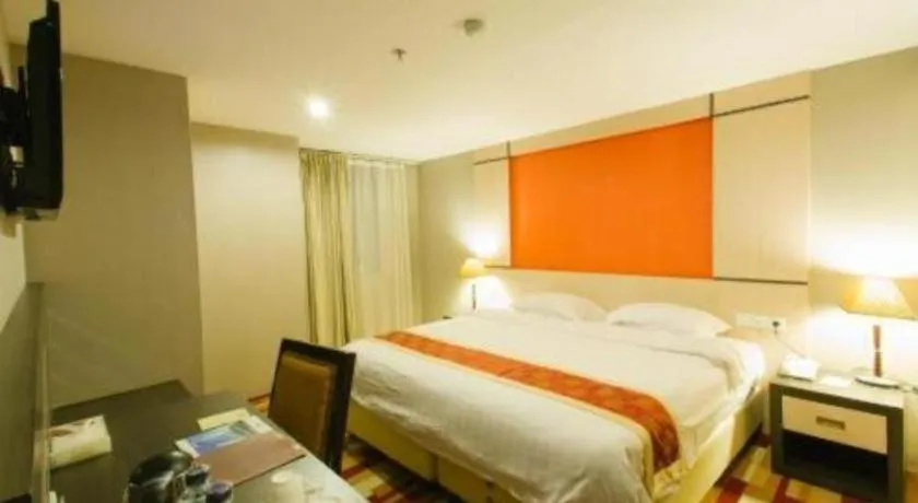 Bed in Hermes Palace Hotel Medan