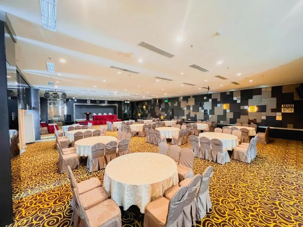 Hermes Palace Hotel Medan