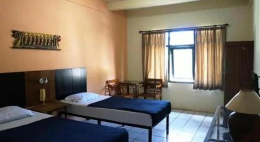 Bed in Hotel Augusta Garut