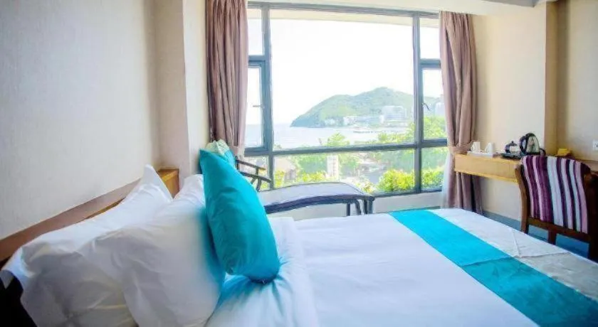 Bed in Sanya Luyi Sea View Hotel
