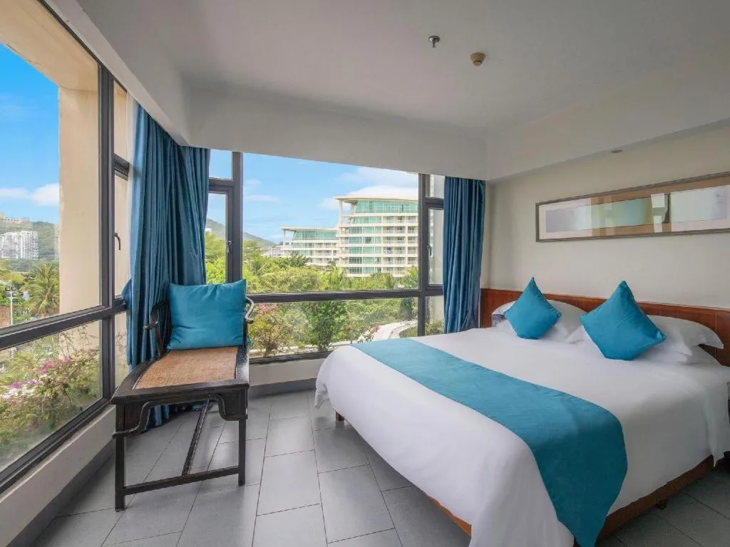 Bed in Sanya Luyi Sea View Hotel