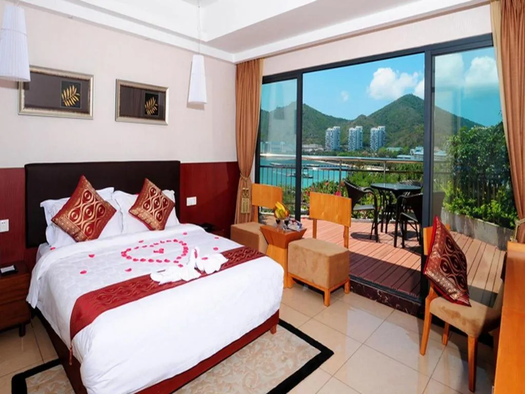 Bed in Sanya Luyi Sea View Hotel
