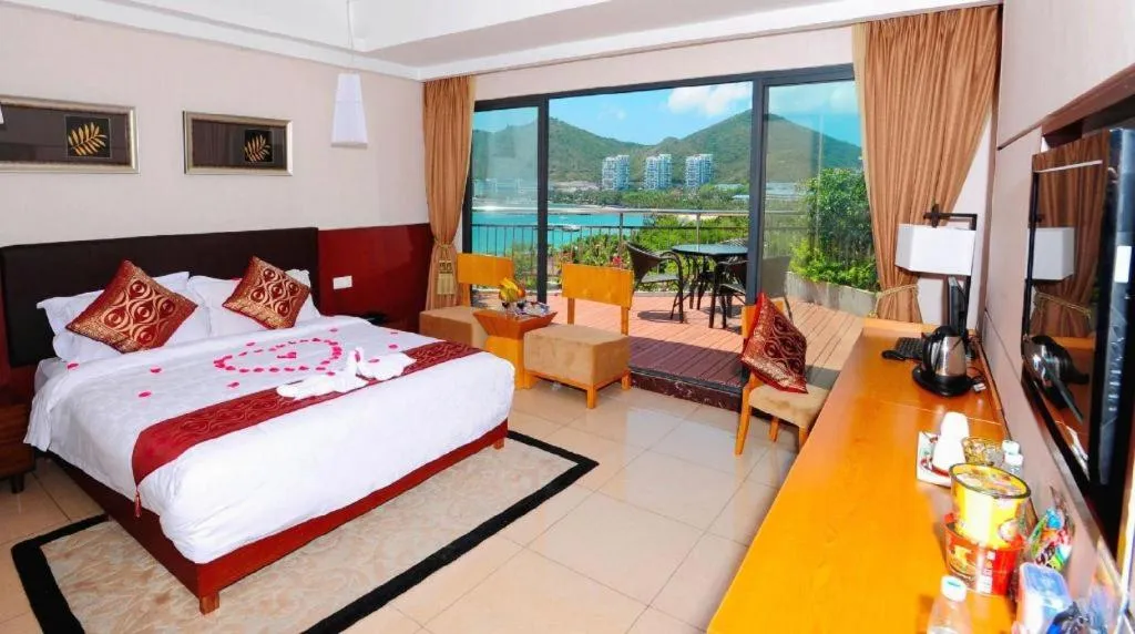 Bed in Sanya Luyi Sea View Hotel