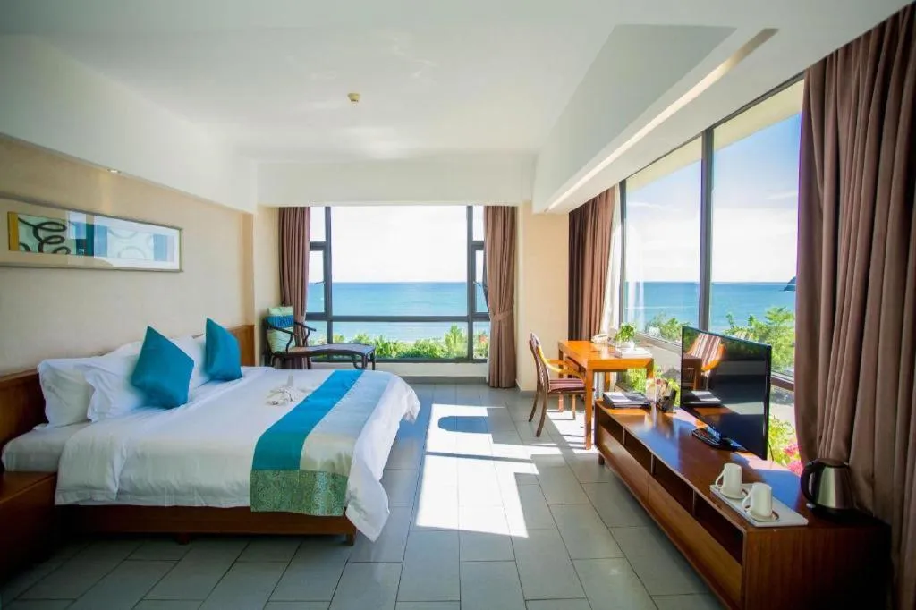 Bed in Sanya Luyi Sea View Hotel