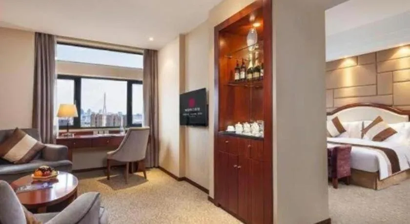 Paradise Jinjiang Hotel