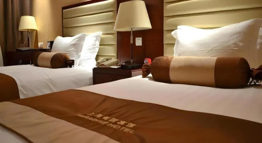 Bed in Paradise Jinjiang Hotel