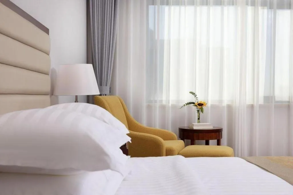 Bed in Paradise Jinjiang Hotel