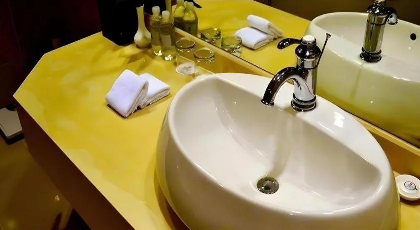 Paradise Jinjiang Hotel