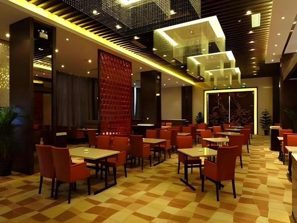 Paradise Jinjiang Hotel