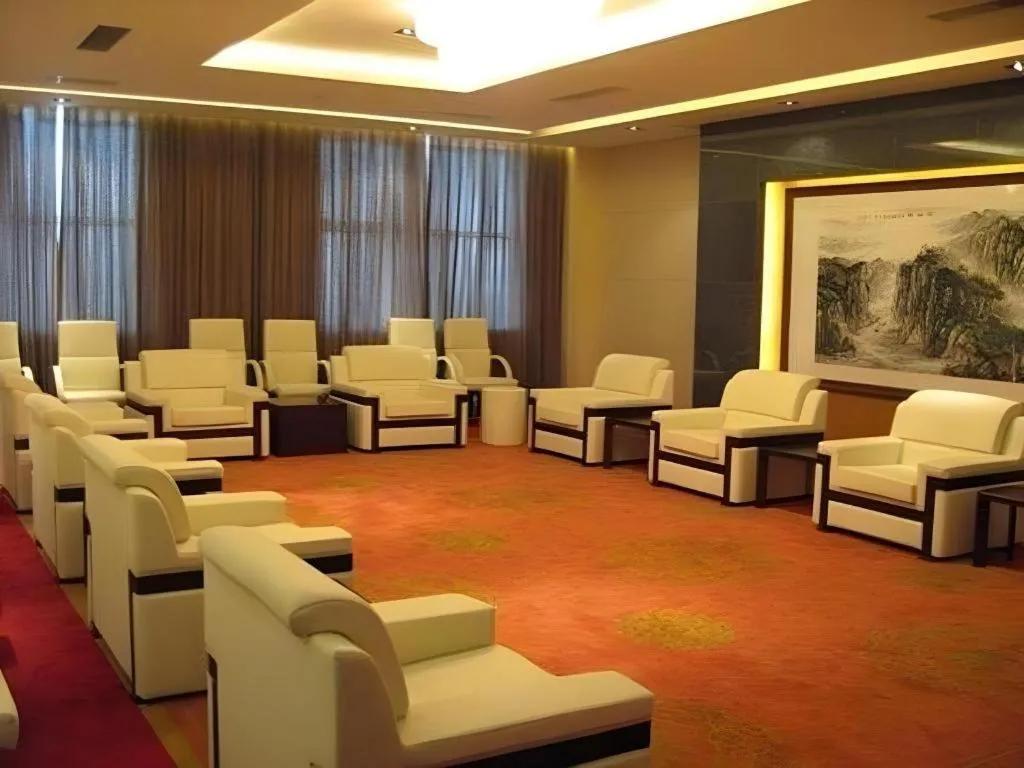 Paradise Jinjiang Hotel