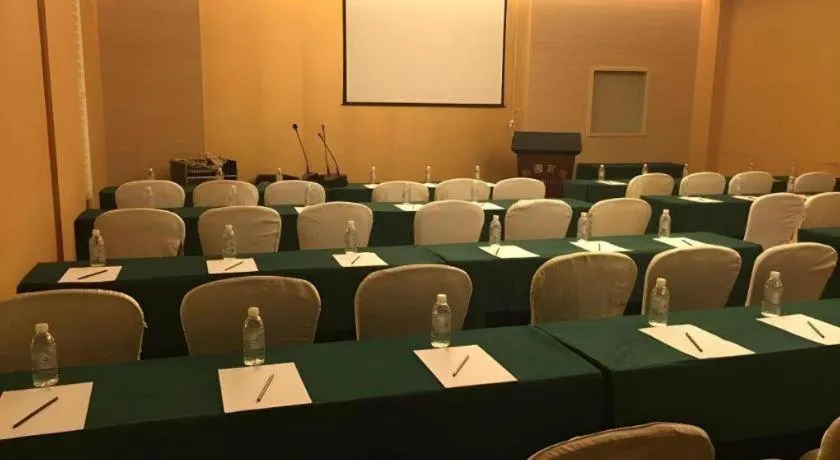 Paradise Jinjiang Hotel