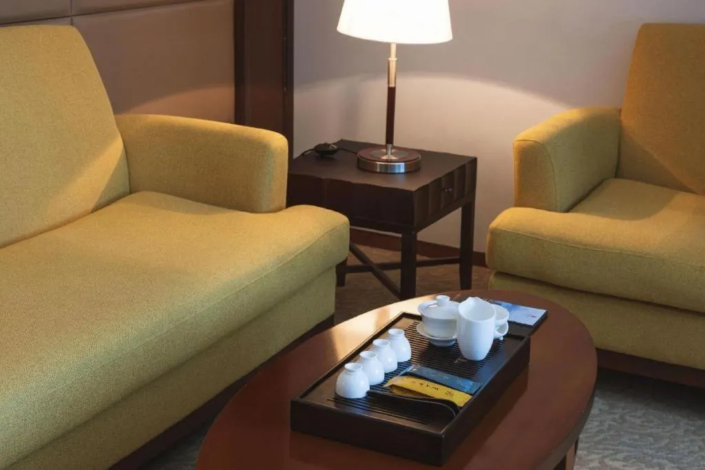 Paradise Jinjiang Hotel