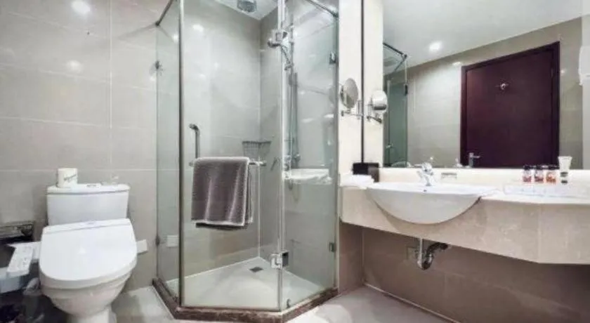 Paradise Jinjiang Hotel