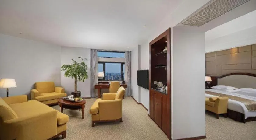 Bed in Paradise Jinjiang Hotel