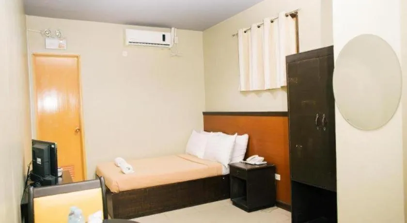 Bed in Ati-Atihan Festival Hotel