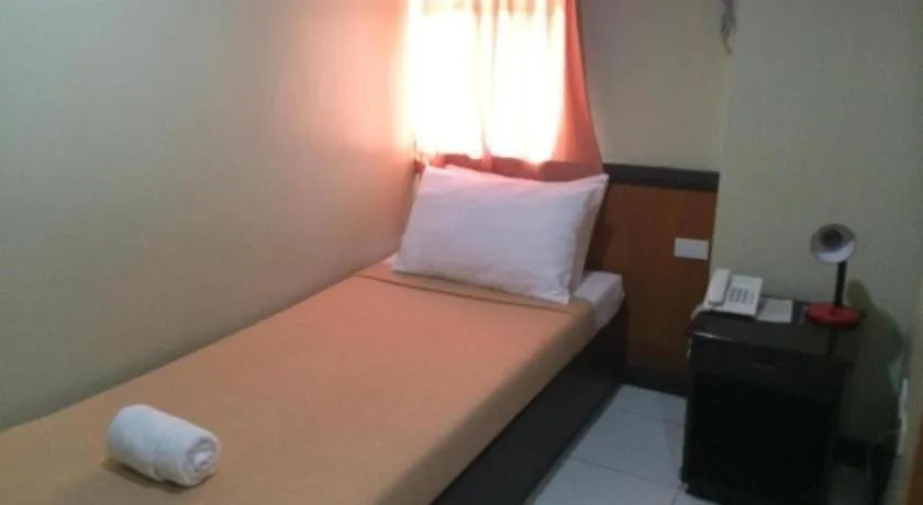 Bed in Ati-Atihan Festival Hotel