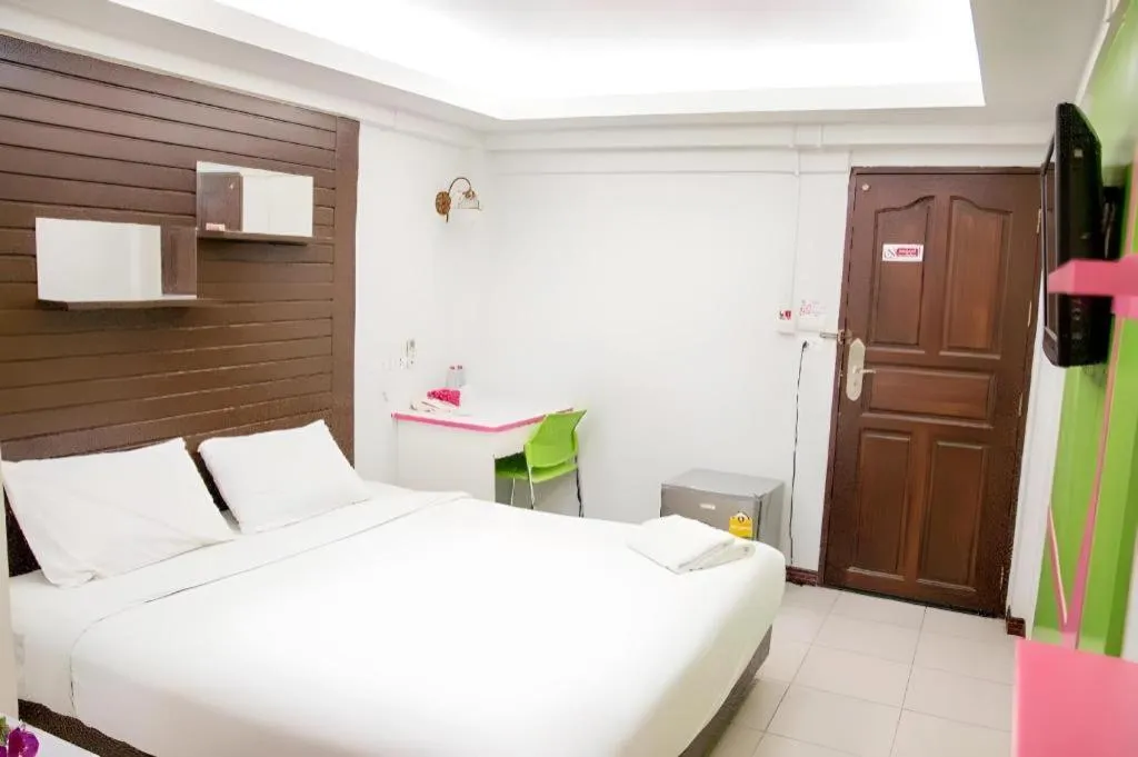 Bed in Huay Kaew Palace 1 Hotel