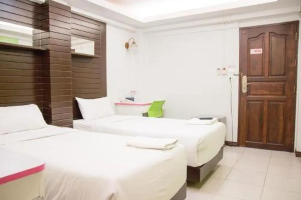 Bed in Huay Kaew Palace 1 Hotel