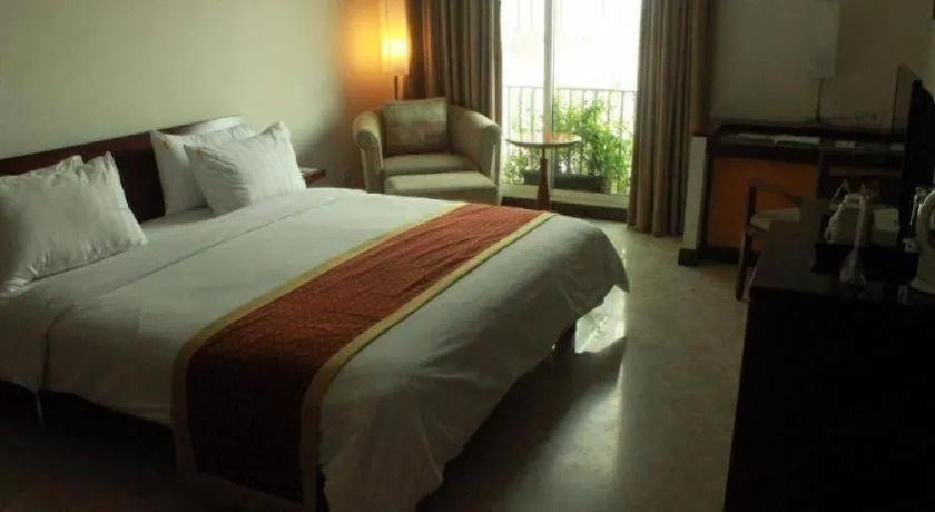 Bed in Grand Surya Hotel Kediri