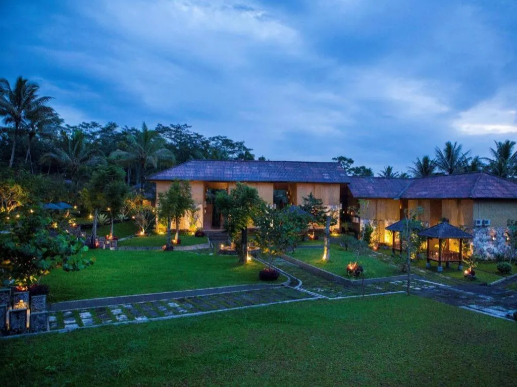 Sambi Resort, Spa & Resto