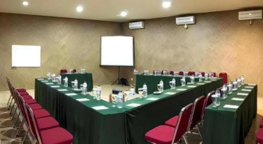 Sambi Resort, Spa & Resto