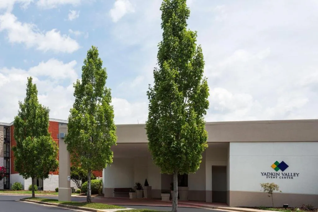 Holiday Inn Express Wilkesboro By IHG