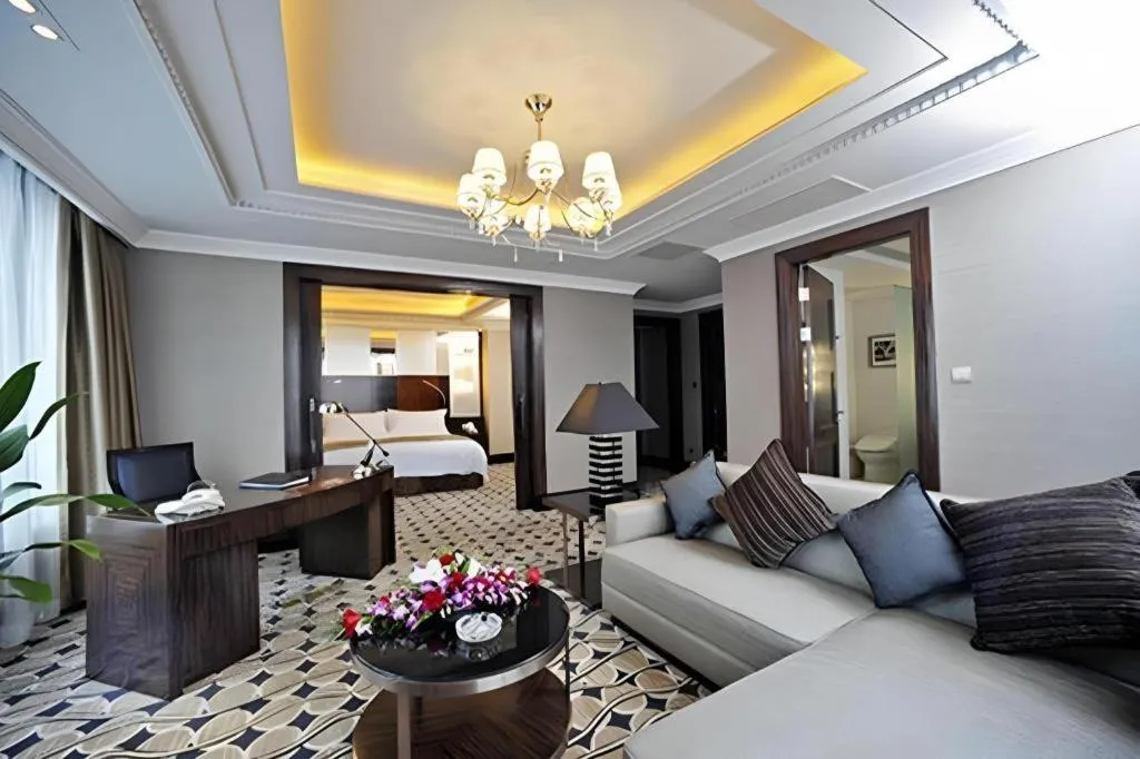 Grand Soluxe Zhongyou Hotel