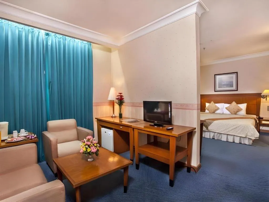 Bed in Nalendra Hotel