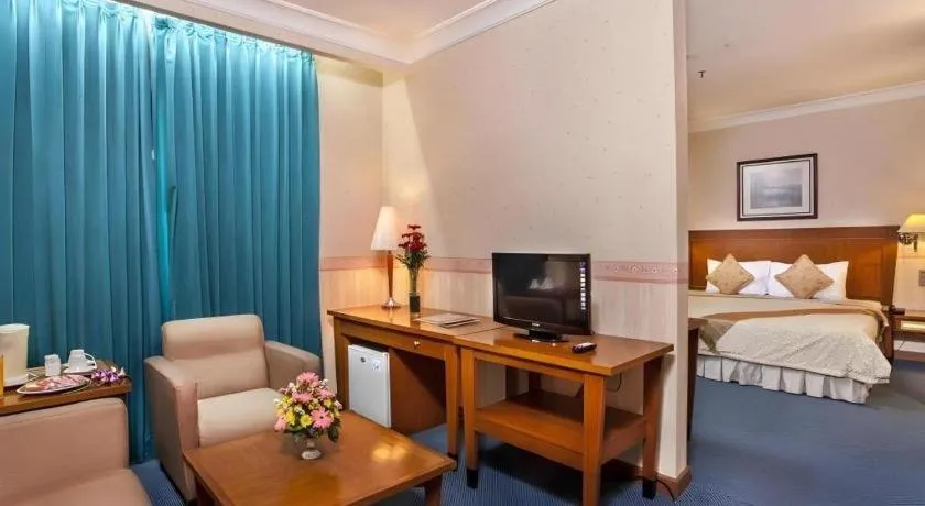 Bed in Nalendra Hotel