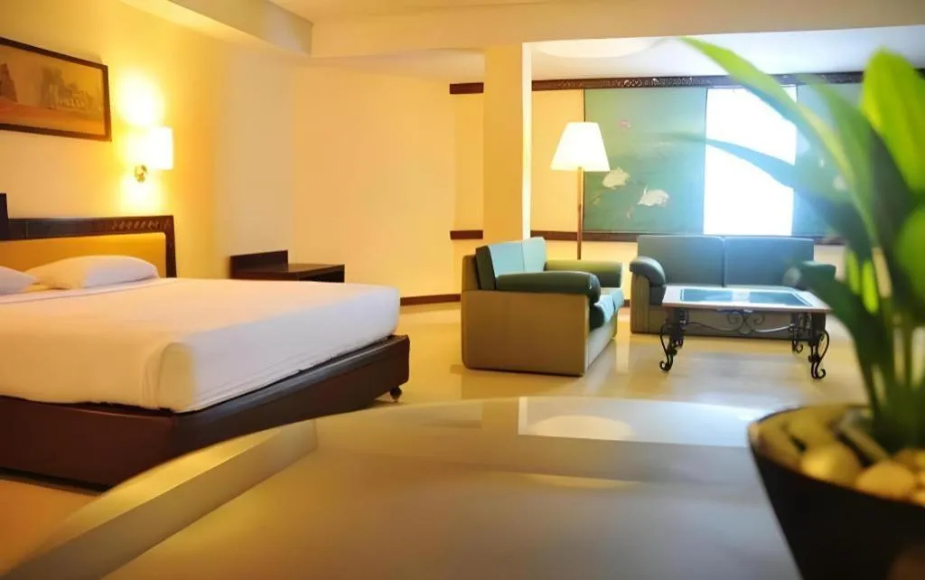 Losari Beach Hotel Makassar